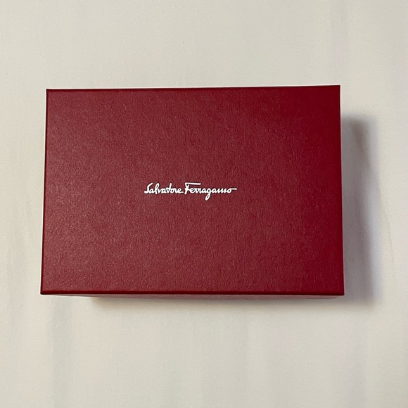 Ferragamo | Vara Leather Coin Purse - Picture 13 of 14